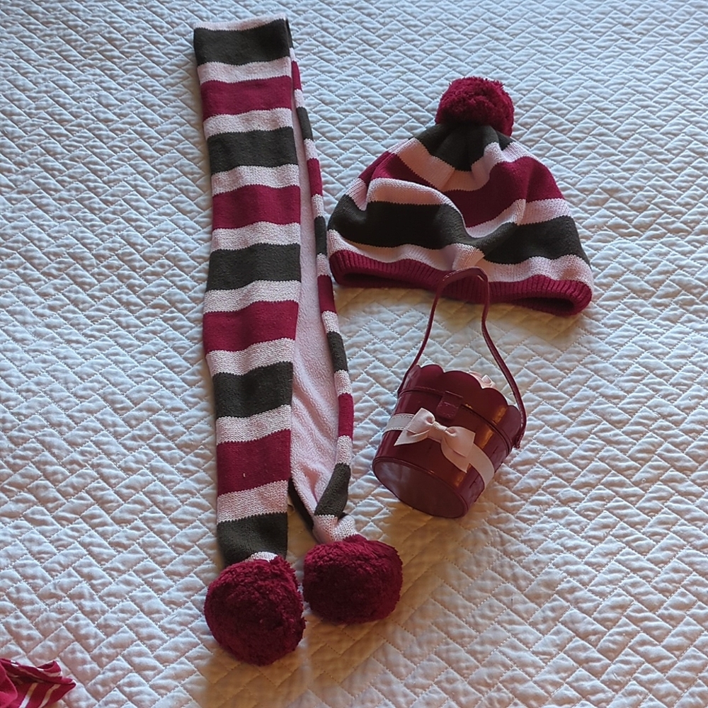 Girls Vintage Gymboree Sweet Treats Hat,Scarf,Cupcake Purse, 8 & Up